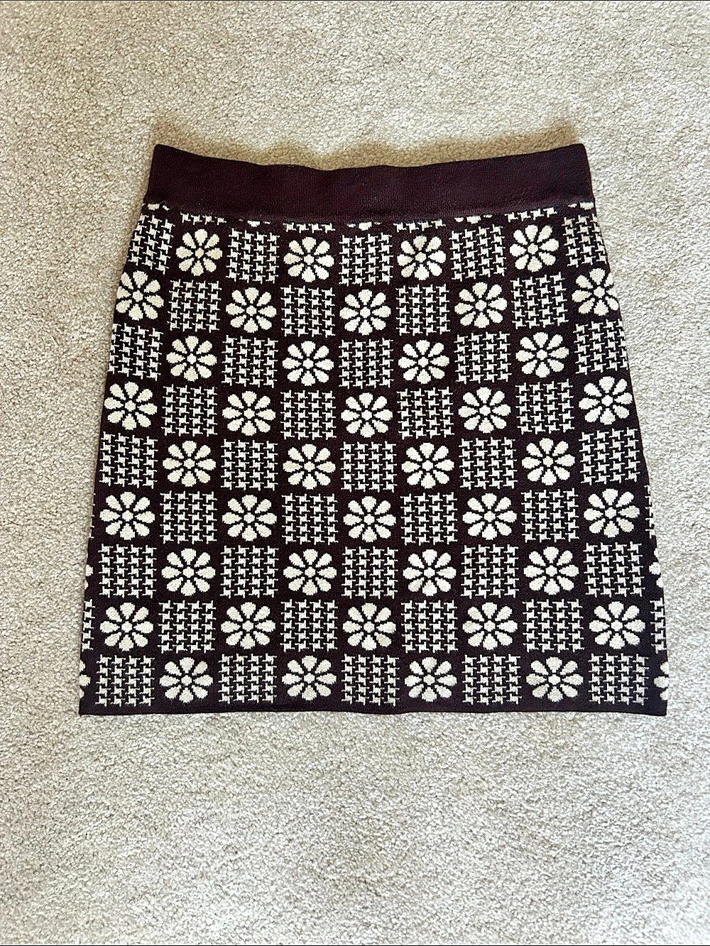 ASTR the Label Patterned Knit Mini Skirt Size Medium Like New